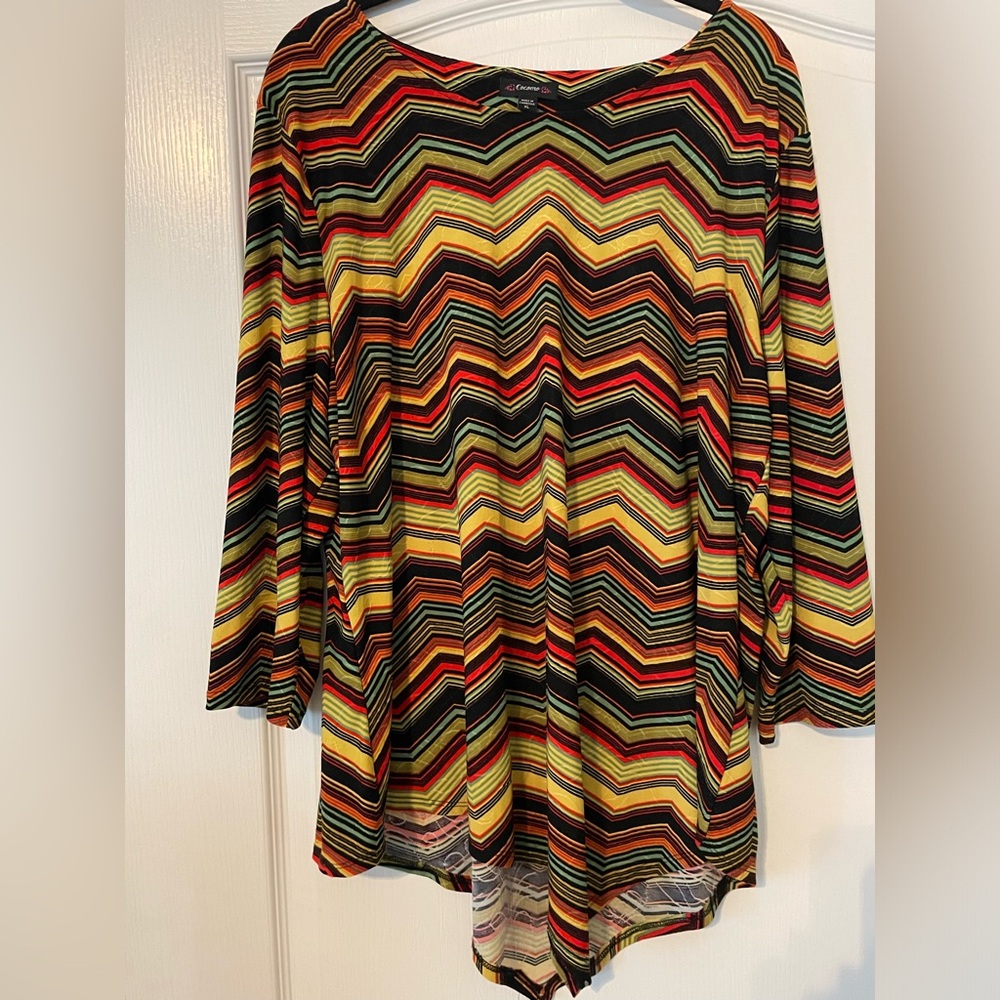 COCOMO XL Red and Orange Relaxed Graphic Tunic